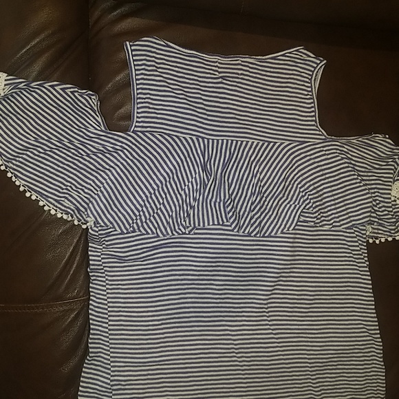 Top - Picture 3 of 4